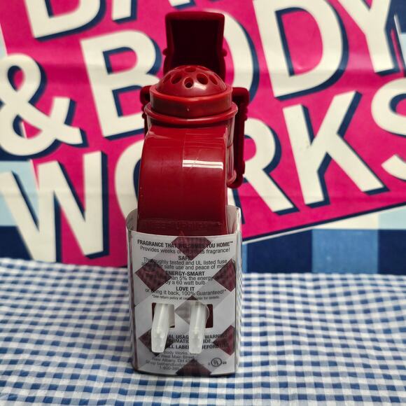 BBW Red Velvet Nutcracker Wallflower Fragrance Plug In Home Scent Decor - Picture 3 of 4